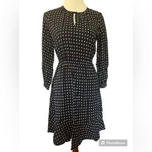 Old Navy NWT Waist-Defined Keyhole Dress, XS, Ruffle Bottom, Elastic Wrist